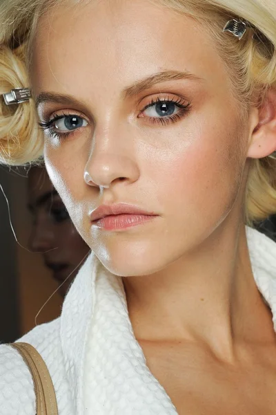 Look 8